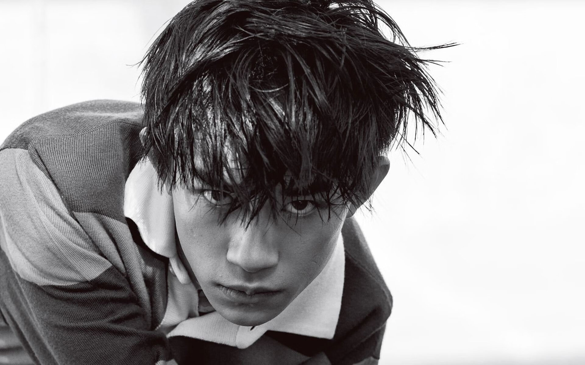 九游网页版官网-“最炫篮球技巧：明星球员标志性过人动作盘点”，篮球明星过人集锦